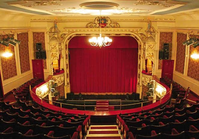 Lancaster Grand